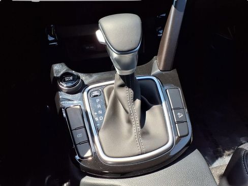 Used 2025 Kia Seltos S FWD image 11