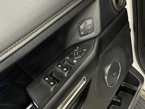 Used 2019 Ford Expedition Platinum image 31