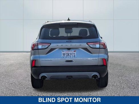 Certified 2022 Ford Escape Titanium w/ Class II Trailer Tow Package image 4