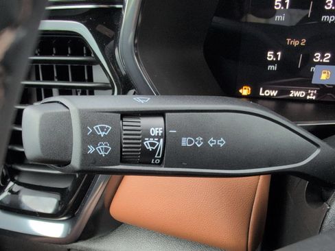 New 2026 GMC Canyon AT4 AWD/4WD image 15