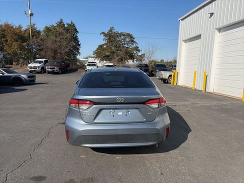 Used 2020 Toyota Corolla LE image 6