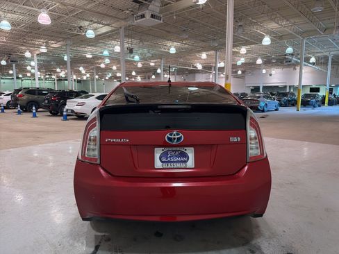 Used 2014 Toyota Prius Two image 4