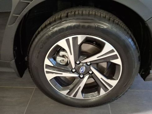 Certified 2025 Subaru Crosstrek 2.0i Premium image 8