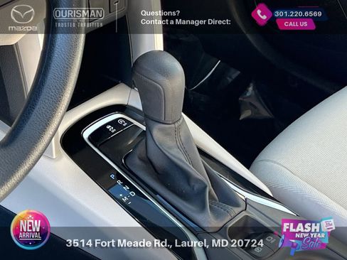 Used 2024 Toyota Corolla Cross L image 16