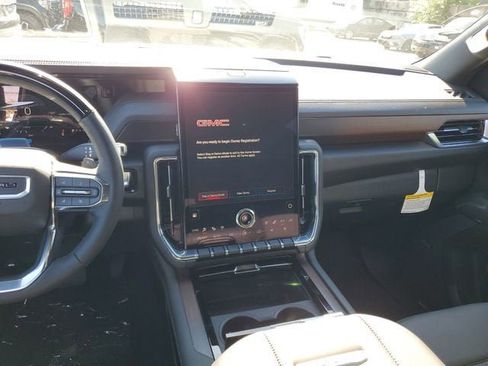 New 2026 GMC Yukon Denali w/ Denali Reserve Package AWD/4WD image 14