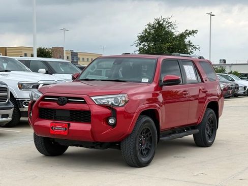 Used 2023 Toyota 4Runner SR5 AWD/4WD image 7