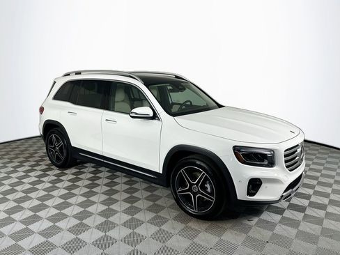 Certified 2026 Mercedes-Benz GLB 250 image 1