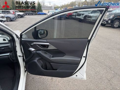 Used 2025 Subaru Impreza 2.0i AWD/4WD image 38