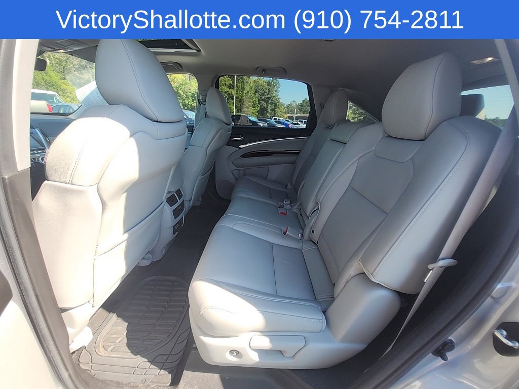 Used 2020 Acura MDX SH-AWD image 29