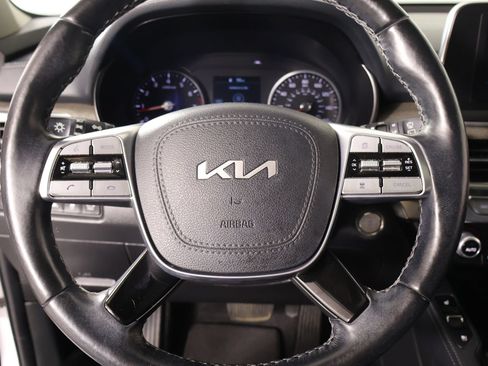 Used 2022 Kia Telluride EX w/ EX Premium Package AWD/4WD image 3