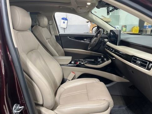 Used 2023 Lincoln Nautilus Reserve w/ Equipment Group 201A AWD/4WD image 28