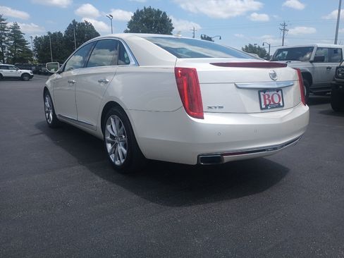 Used 2014 Cadillac XTS Luxury w/ Driver Awareness Package FWD image 5