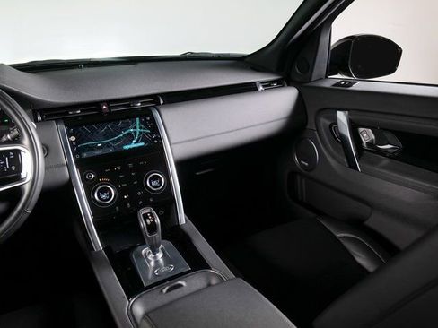 Used 2023 Land Rover Discovery Sport SE AWD/4WD image 17