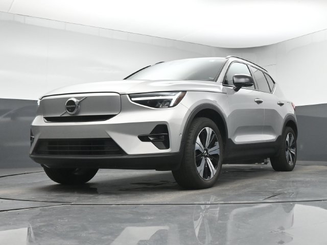 Used 2023 Volvo XC40 Recharge Plus AWD/4WD image 12