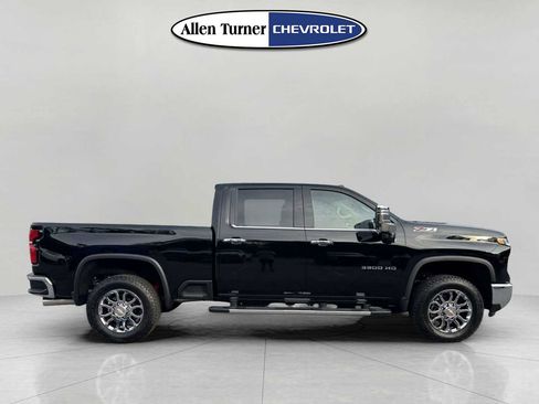 New 2026 Chevrolet Silverado 3500 LTZ w/ LTZ Premium Package image 3