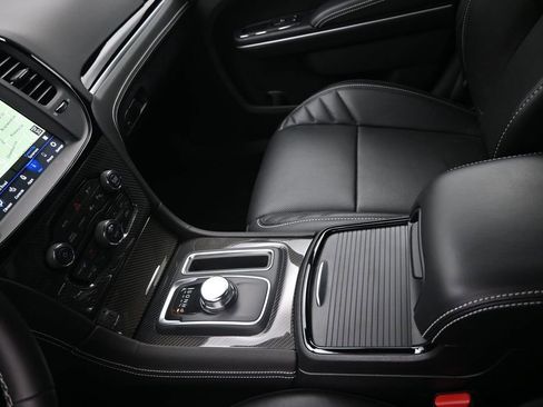 Used 2023 Chrysler 300 C RWD image 22