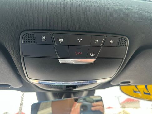 Used 2022 Mercedes-Benz GLC 300 GLC 300 image 32