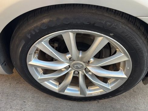 Used 2012 INFINITI G37 Journey w/ Premium Pkg image 18