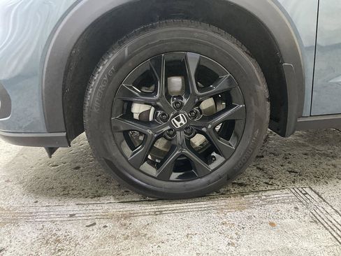 Used 2025 Honda HR-V Sport image 10