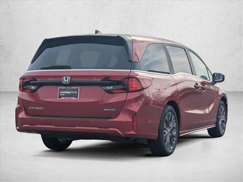 New 2026 Honda Odyssey Touring image 2