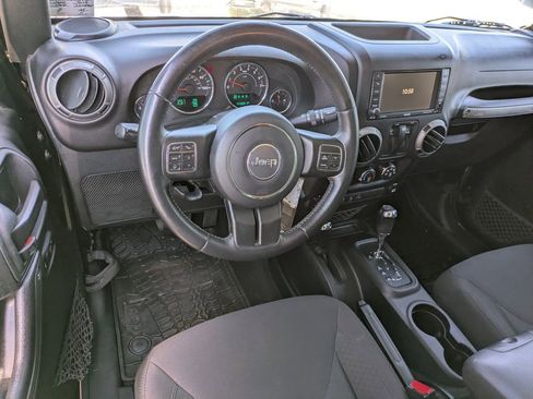 Used 2017 Jeep Wrangler Sport AWD/4WD image 16
