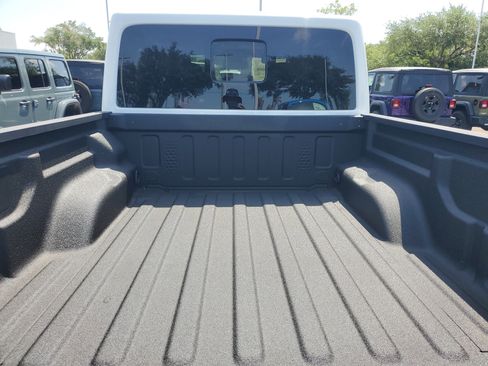 New 2026 Jeep Gladiator Rubicon AWD/4WD image 7