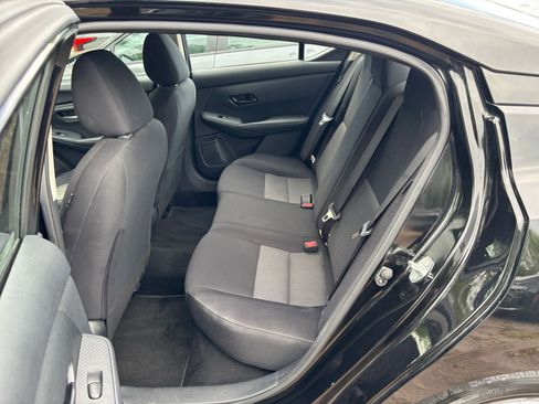 Used 2025 Nissan Sentra SV FWD image 23