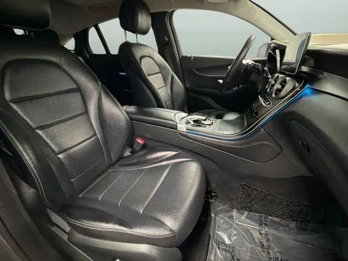 Used 2017 Mercedes-Benz GLC 300 4MATIC Coupe image 21