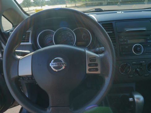 Used 2010 Nissan Versa 1.8 S w/ PWR Plus Pkg FWD image 17