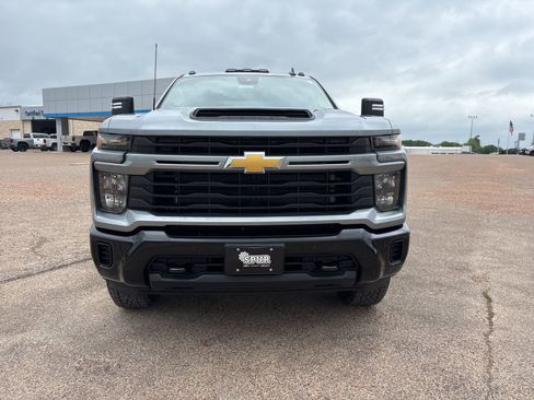 New 2026 Chevrolet Silverado 2500 Custom w/ Custom Value Package image 9