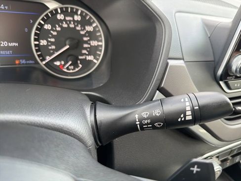 Used 2024 Nissan Altima 2.5 SR image 15