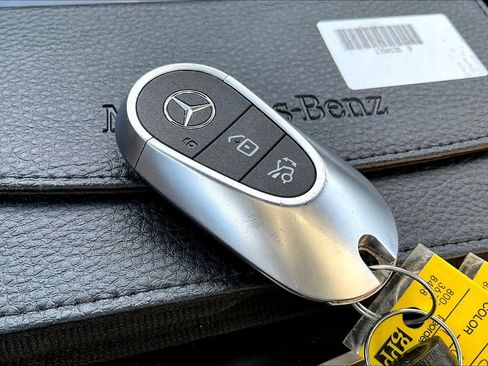 Certified 2025 Mercedes-Benz CLE 300 4MATIC Coupe image 14