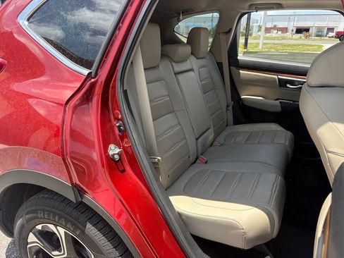 Used 2018 Honda CR-V Touring image 12