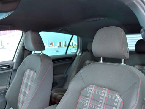 Used 2017 Volkswagen GTI S image 17