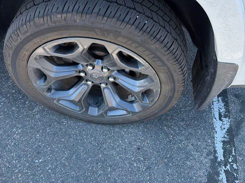 Used 2021 RAM 1500 Limited w/ Night Edition image 6