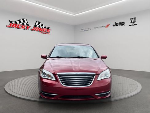 Used 2013 Chrysler 200 Touring FWD image 12
