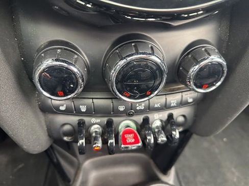 Used 2015 MINI Cooper S image 18