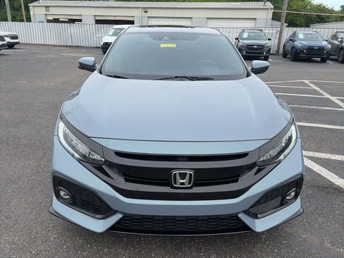 Used 2019 Honda Civic Sport Touring image 2