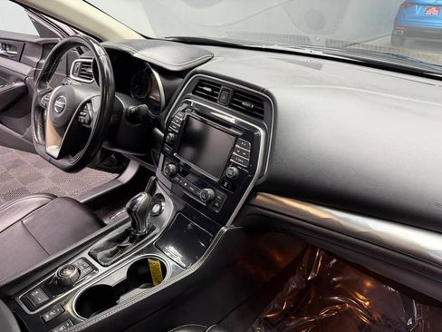 Used 2022 Nissan Maxima SV w/ Floor Mat Group FWD image 49