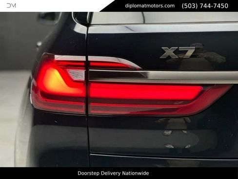 Used 2021 BMW X7 M50i AWD/4WD image 15