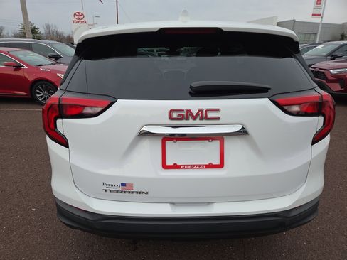 Used 2020 GMC Terrain SLE image 4