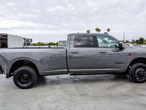 New 2026 RAM 3500 Laramie AWD/4WD image 13