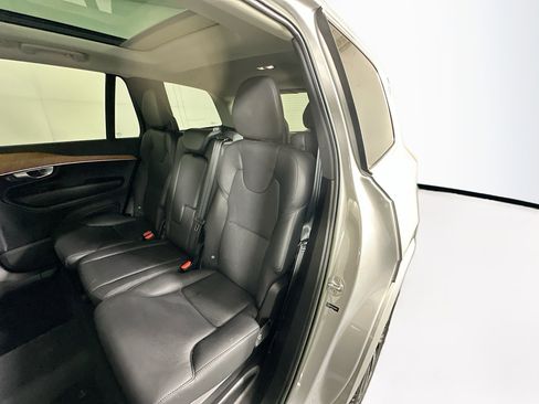 Used 2023 Volvo XC90 B6 Core image 25
