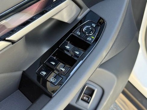 New 2026 BMW 540i xDrive w/ Executive Package image 15