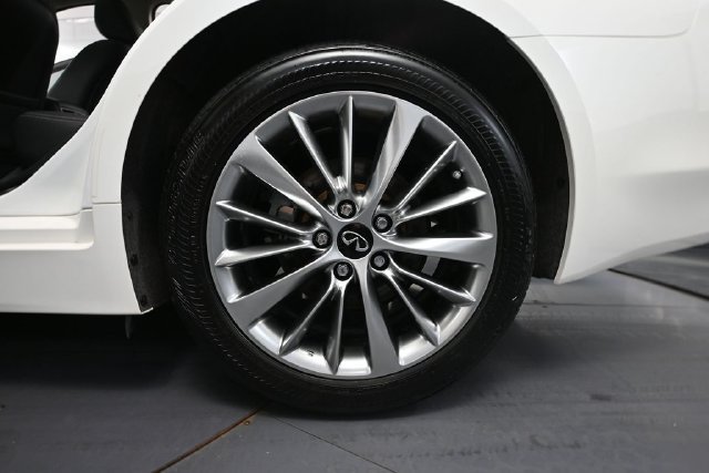Used 2024 INFINITI Q50 Luxe AWD/4WD image 9