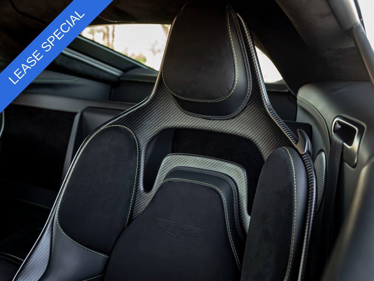 Used 2025 Aston Martin V8 Vantage Coupe RWD image 5