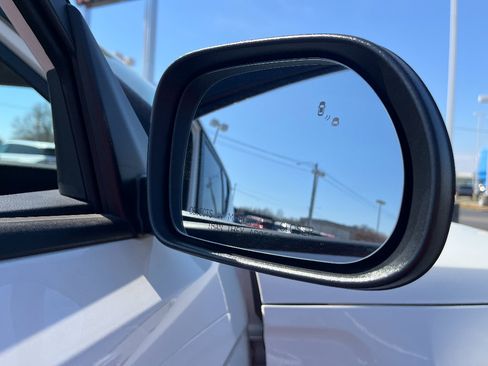 Used 2025 Kia Soul EX image 17