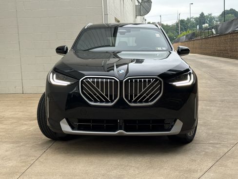 Used 2025 BMW X3 xDrive30i w/ Convenience Package image 2