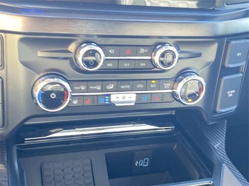 New 2026 Ford F250 Lariat w/ Black Appearance Package image 18