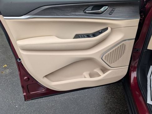 New 2026 Jeep Grand Cherokee Limited image 9